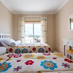 2 Bedroom Floor Apartment, Oasis Parque, Near Alvor At01 Апартаменты