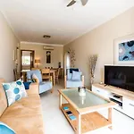 2 Bedroom Floor Apartment, Oasis Parque, Near Alvor At01 Портиман