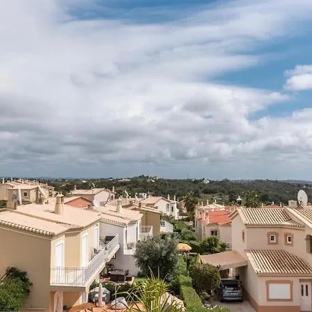 2 Bedroom Floor Apartment, Oasis Parque, Near Alvor At01 Портиман