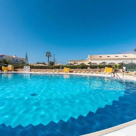 2 Bedroom Floor Apartment, Oasis Parque, Near Alvor At01 Daire