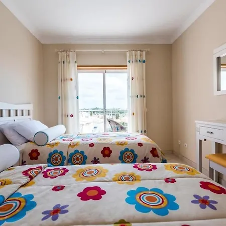 2 Bedroom Floor Apartment, Oasis Parque, Near Alvor At01 Daire