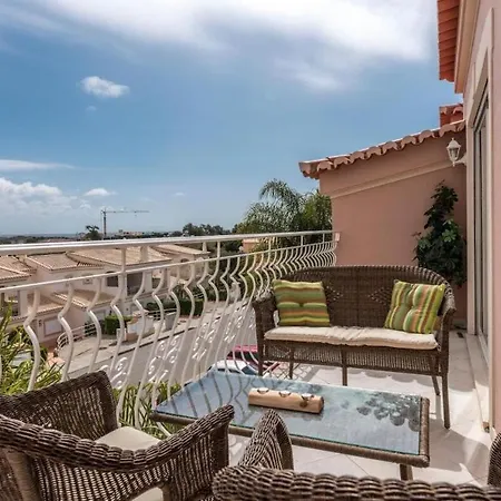 2 Bedroom Floor Apartment, Oasis Parque, Near Alvor At01 Apartment Portimao